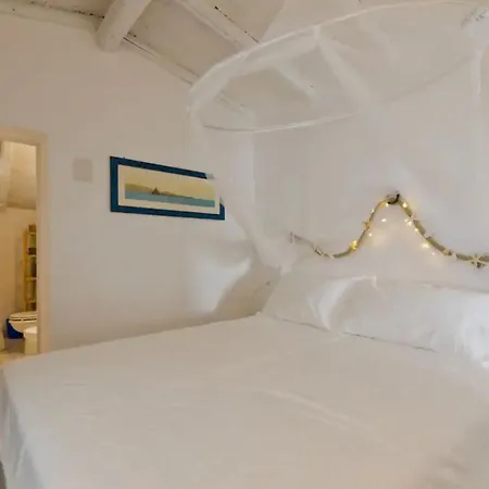 Domek alpejski Rustico Al Mare Capomulini